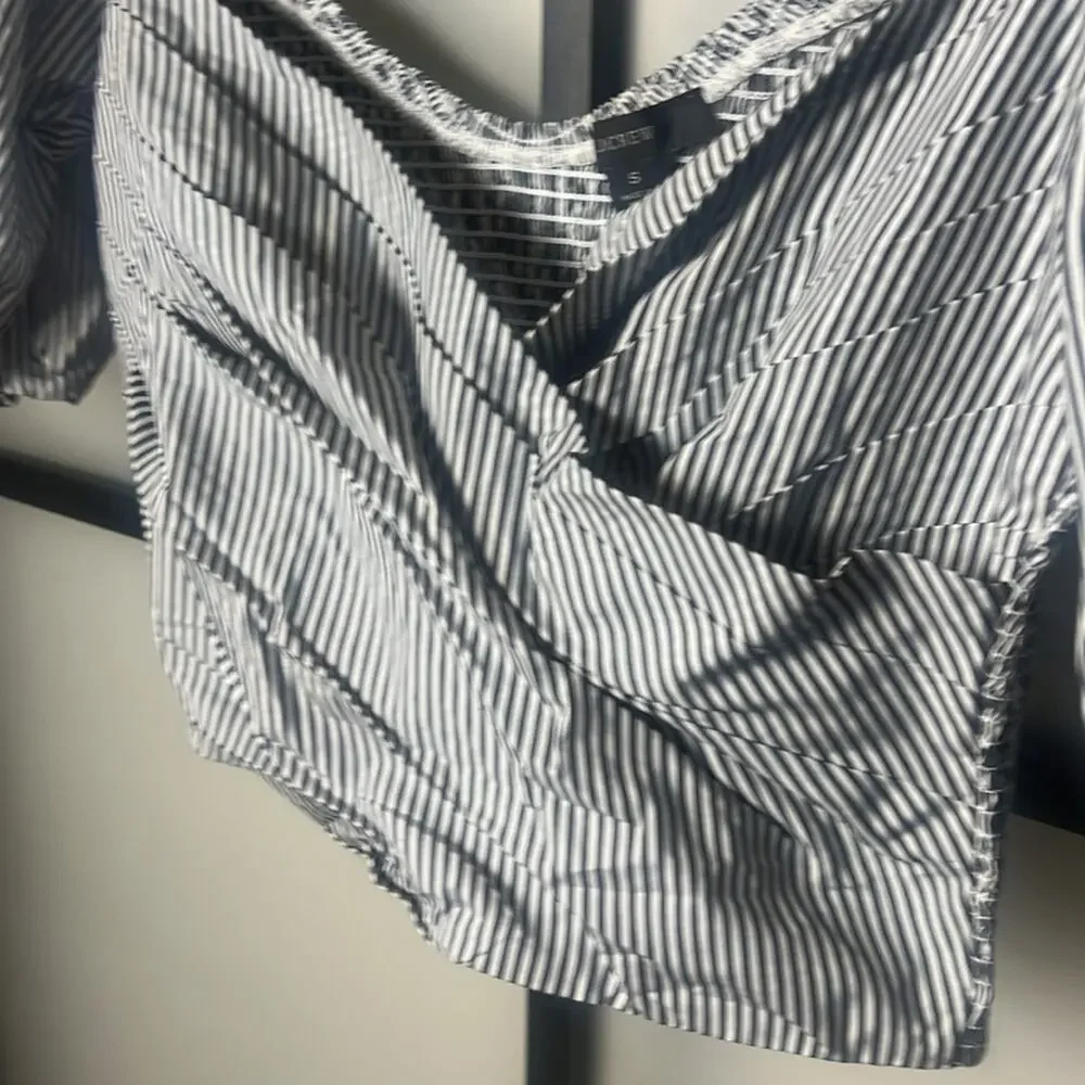 NWT J. Crew Puff-sleeve organic cotton cropped top in stripe Size Small